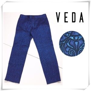 Veda Jacquard Slim Legs Ankle Zip Trouser Pants